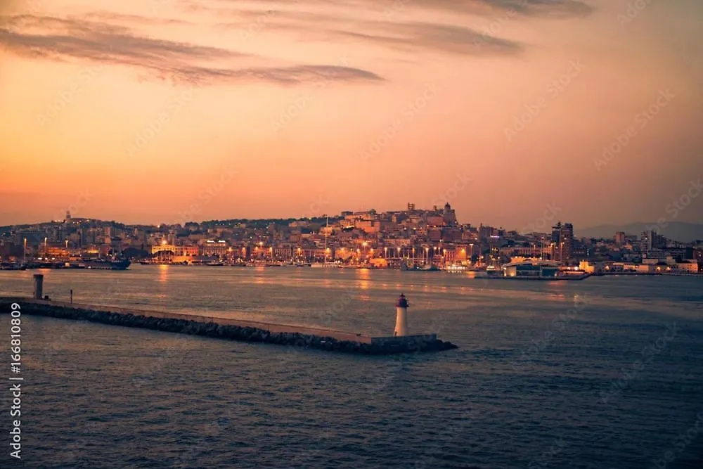 Appartamento Sky Moon Cagliari Centro Vista Mare 0*,  Italia