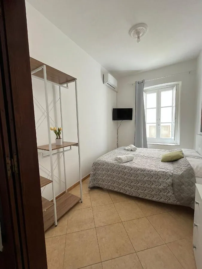 Sky Moon Cagliari Centro Vista Mare Apartment 0*,